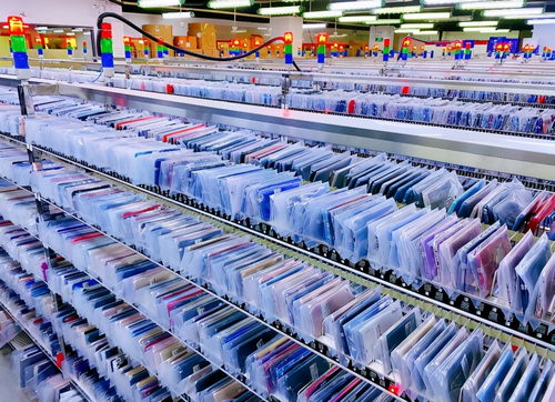 深圳召開全球招商大會(huì),轉(zhuǎn)轉(zhuǎn)集團(tuán) 落戶 助力電子產(chǎn)品流轉(zhuǎn)產(chǎn)業(yè)升級