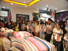 藍絲羽2012秋冬新品訂貨會圓滿落幕，家紡市場迎來新活力